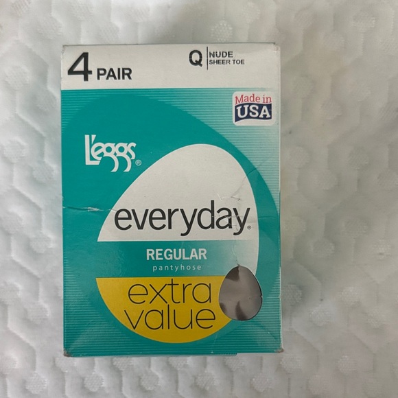 L'eggs Everyday Regular Pantyhose - Nude - Picture 1 of 3